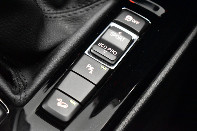 BMW X1 Xﾄﾞﾗｲﾌﾞ18d xﾗｲﾝ 中期ﾓﾃﾞﾙ 4WD ﾋｰﾀｰ付電動黒革 ｱﾄﾞﾊﾞﾝｽﾄﾞｱｸﾃｨﾌﾞｾｰﾌﾃｨ&ｺﾝﾌｫｰﾄ&ﾊｲﾗｲﾝP 追従ACC HUD 18AW  LEDﾍｯﾄﾞﾗｲﾄ ﾀｯﾁﾊﾟﾈﾙHDDﾅﾋﾞBｶﾒﾗ 前後PDC  衝突軽減B 車線逸脱&歩行者警告 電動Rｹﾞｰﾄ 2年保証