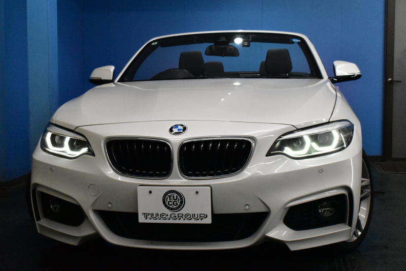 BMW 2シリーズ 220i ｶﾌﾞﾘｵﾚ Mｽﾎﾟｰﾂ LCI後期  1ｵｰﾅｰ 追従ACC  ﾍｷｻｺﾞﾅﾙLEDﾍｯﾄﾞﾗｲﾄ ﾋｰﾀｰ付黒革 ｵﾌﾟｼｮﾝ18AW NEWﾃﾞｻﾞｲﾝﾒｰﾀｰﾊﾟﾈﾙ 衝突軽減ﾌﾞﾚｰｷ 車線逸脱&歩行者警告 ﾀｯﾁﾊﾟﾈﾙHDDﾅﾋﾞ 前後PDC Bｶﾒﾗ Pｱｼｽﾄ 2年保証