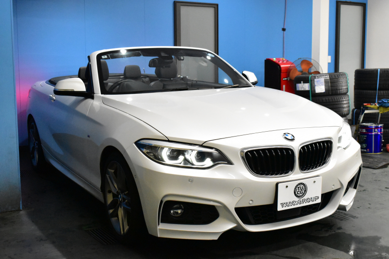 BMW 2シリーズ 220i ｶﾌﾞﾘｵﾚ Mｽﾎﾟｰﾂ LCI後期  1ｵｰﾅｰ 追従ACC  ﾍｷｻｺﾞﾅﾙLEDﾍｯﾄﾞﾗｲﾄ ﾋｰﾀｰ付黒革 ｵﾌﾟｼｮﾝ18AW NEWﾃﾞｻﾞｲﾝﾒｰﾀｰﾊﾟﾈﾙ 衝突軽減ﾌﾞﾚｰｷ 車線逸脱&歩行者警告 ﾀｯﾁﾊﾟﾈﾙHDDﾅﾋﾞ 前後PDC Bｶﾒﾗ Pｱｼｽﾄ 2年保証