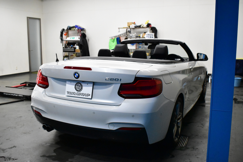 BMW 2シリーズ 220i ｶﾌﾞﾘｵﾚ Mｽﾎﾟｰﾂ LCI後期  1ｵｰﾅｰ 追従ACC  ﾍｷｻｺﾞﾅﾙLEDﾍｯﾄﾞﾗｲﾄ ﾋｰﾀｰ付黒革 ｵﾌﾟｼｮﾝ18AW NEWﾃﾞｻﾞｲﾝﾒｰﾀｰﾊﾟﾈﾙ 衝突軽減ﾌﾞﾚｰｷ 車線逸脱&歩行者警告 ﾀｯﾁﾊﾟﾈﾙHDDﾅﾋﾞ 前後PDC Bｶﾒﾗ Pｱｼｽﾄ 2年保証