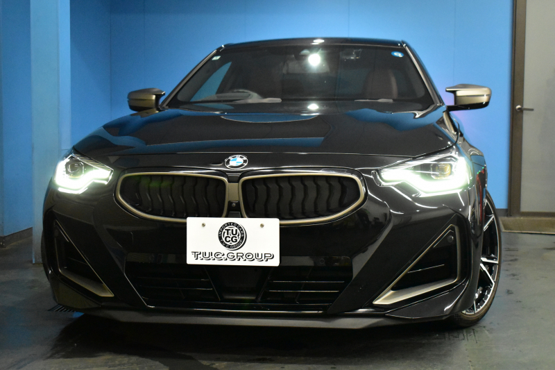 BMW 2シリーズ M240iXﾄﾞﾗｲﾌﾞ ｸｰﾍﾟ 4WD ﾌｧｽﾄﾄﾗｯｸ&ﾊｲﾗｲﾝ&ｺﾝﾌｫｰﾄP ﾋｰﾀｰ付電動赤革 19AW 可変Mｻｽ MﾃｸﾉﾛｼﾞｰP ﾎｲｰﾙｱｰﾁｴｸｽﾃﾝｼｮﾝ Mｽﾎﾟｰﾂﾌﾞﾚｰｷ Mｽﾎﾟｰﾂﾃﾞﾌ ACC HUD BMWﾗｲﾌﾞｺｯｸﾋﾟｯﾄ ﾅﾋﾞ全周囲ｶﾒﾗ3Dﾋﾞｭｰ ｱｯﾌﾟﾙｶｰﾌﾟﾚｲ 2年保証