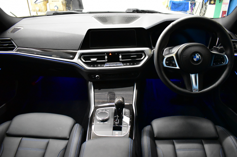 BMW 3シリーズ 330i Mｽﾎﾟｰﾂ 高出力ﾓﾃﾞﾙ ﾃﾞﾋﾞｭｰ&ｲﾉﾍﾞｰｼｮﾝ&ｺﾝﾌｫｰﾄP ﾚｰｻﾞｰLED ﾋｰﾀｰ付黒革 全周囲ｶﾒﾗ ACC HUD 19AW Mｽﾎﾟｰﾂﾌﾞﾚｰｷ ﾗｲﾌﾞｺｯｸﾋﾟｯﾄ ﾀｯﾁﾊﾟﾈﾙﾅﾋﾞ社外ﾌﾙｾｸﾞ ｱｯﾌﾟﾙｶｰﾌﾟﾚｲ ｳｯﾄﾞｲﾝﾃﾘｱ 電動ﾄﾗﾝｸ 2年保証