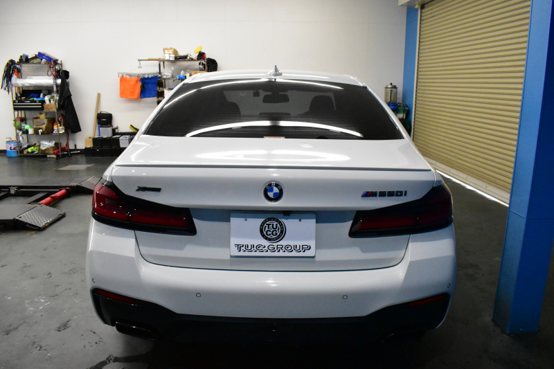 BMW 5シリーズ M550i xdrive Mｽﾎﾟｰﾂ V型8気筒 530馬力 LCI後期 1ｵｰﾅｰ 4WD 全席ﾋｰﾀｰ付茶革 ﾚｰｻﾞｰLED Mﾊｲｸﾞﾛｽ･ｴｸｽﾃﾘｱ 可変Mｻｽ Mｽﾎﾟｰﾂﾌﾞﾚｰｷ&ﾃﾞﾌ ﾗｲﾌﾞｺｸﾋﾟｯﾄ ACC HUD ﾊｰﾏﾝｶｰﾄﾞﾝ 4ｿﾞｰﾝAC 電動ﾄﾗﾝｸ 全周囲ｶﾒﾗ ﾌﾙｾｸﾞ 20AW 2年保証