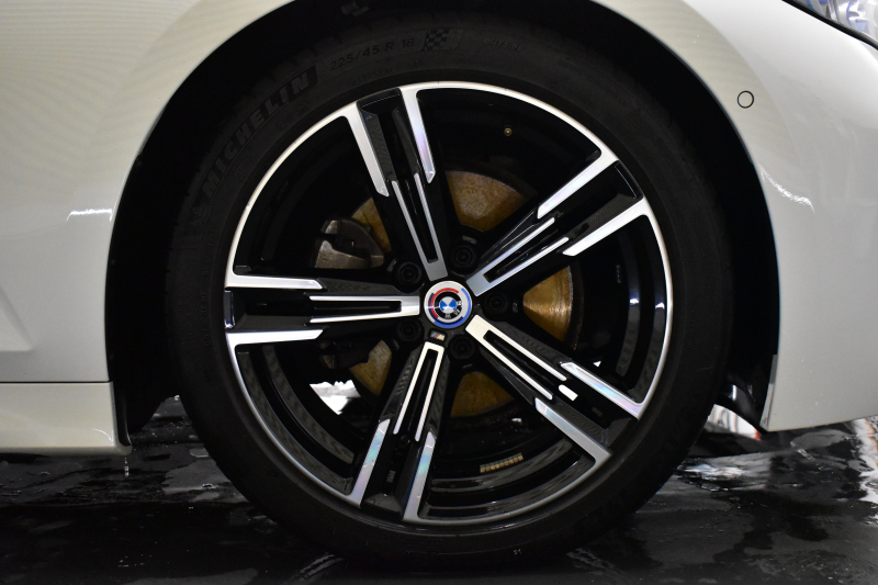 BMW 3シリーズ 320d Xﾄﾞﾗｲﾌﾞ ﾂｰﾘﾝｸﾞ Mｽﾎﾟｰﾂ 4WD LCI後期 ｻｳﾝﾄﾞP 新ﾃﾞｻﾞｲﾝLEDﾍｯﾄﾞﾗｲﾄ ｶｰﾌﾞﾄﾞﾃﾞｨﾌﾟﾚｲ ﾋｰﾀｰ付黒革 ﾊｰﾏﾝｶｰﾄﾞﾝ 追従ACC HUD LCW 18AW ﾗｲﾌﾞｺｯｸﾋﾟｯﾄﾀｯﾁﾊﾟﾈﾙﾅﾋﾞ 全周囲ｶﾒﾗ ｱｯﾌﾟﾙｶｰﾌﾟﾚｲ 電動Rｹﾞｰﾄ ﾜｲﾔﾚｽ充電 2年保証
