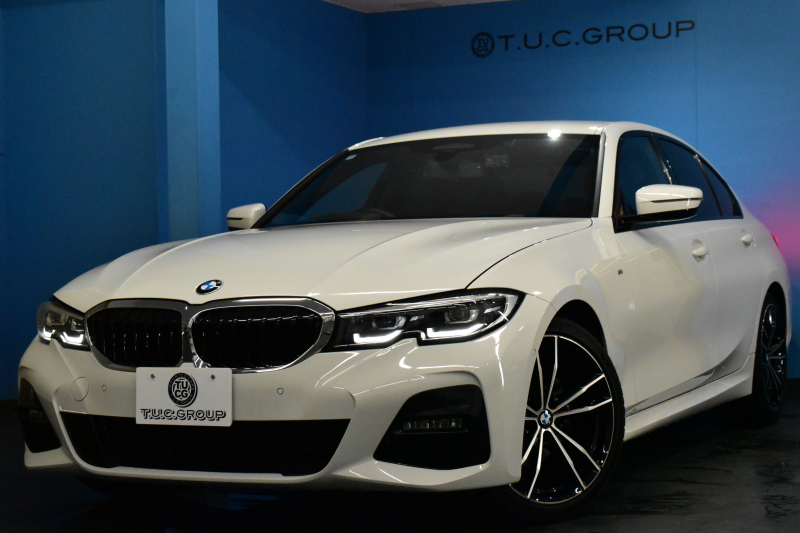 BMW 3シリーズ 320i Mｽﾎﾟｰﾂ ﾃﾞﾋﾞｭｰ&ｺﾝﾌｫｰﾄP ﾋｰﾀｰ付黒革 社外ﾌﾙｾｸﾞ 追従ACC  HUD  LCW 19AW 衝突軽減B 車線逸脱&歩行者警告 ﾗｲﾌﾞｺｯｸﾋﾟｯﾄ ｱｯﾌﾟﾙｶｰﾌﾟﾚｲ Bｶﾒﾗ 電動ﾄﾗﾝｸ ﾜｲﾔﾚｽ充電  ｳｯﾄﾞｲﾝﾃﾘｱ 2年保証