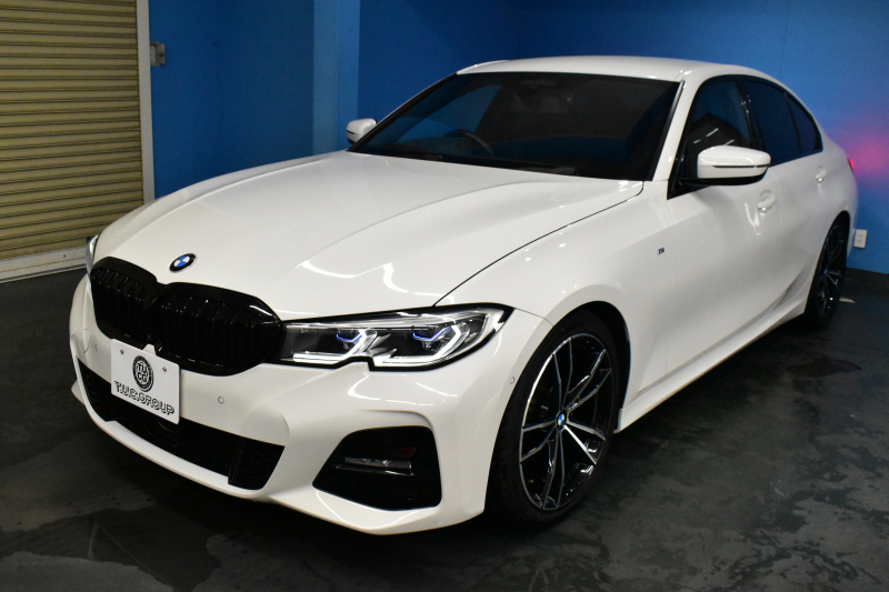 BMW 3シリーズ 320d Xﾄﾞﾗｲﾌﾞ Mｽﾎﾟｰﾂ 4WD ｲﾉﾍﾞｰｼｮﾝ&ﾊｲﾗｲﾝP ﾚｰｻﾞｰLED HUD BEWITH製ｽﾋﾟｰｶｰ 3Dﾃﾞｻﾞｲﾝ製ﾀﾞｳﾝｻｽ  ﾋｰﾀｰ付黒革 Pｱｼｽﾄ＋ 全周囲ｶﾒﾗ  ﾌﾙｾｸﾞ ACC 19AW  ﾗｲﾌﾞｺｯｸﾋﾟｯﾄ ｼﾞｪｽﾁｬｰC付ﾀｯﾁﾊﾟﾈﾙﾅﾋﾞ ｱｯﾌﾟﾙｶｰﾌﾟﾚｲ 2年保証