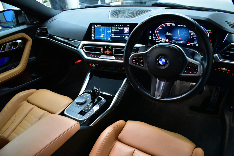 BMW 2シリーズ M240iXﾄﾞﾗｲﾌﾞ ｸｰﾍﾟ 4WD Mｽﾎﾟｰﾂｼｰﾄ&ｺﾝﾌｫｰﾄP MAXTONﾃﾞｻﾞｲﾝｴｱﾛ ﾋｰﾀｰ付茶革Mｽﾎﾟｰﾂｼｰﾄ Mｽﾎﾟｰﾂﾌﾞﾚｰｷ Mｽﾎﾟｰﾂﾃﾞﾌ 19AW ACC HUD ﾊｰﾏﾝｶｰﾄﾞﾝ BMWﾗｲﾌﾞｺｯｸﾋﾟｯﾄ ﾅﾋﾞ全周囲ｶﾒﾗ3Dﾋﾞｭｰ ｱｯﾌﾟﾙｶｰﾌﾟﾚｲ 2年保証
