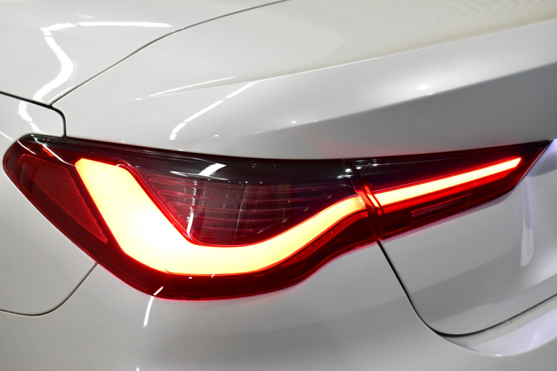 BMW 4シリーズ M440i xDriveｶﾌﾞﾘｵﾚ 4WD 新車保証R8年11月迄  ｶｰﾌﾞﾄﾞﾃﾞｨｽﾌﾟﾚｲ 1ｵｰﾅｰ ｺﾝﾌｫｰﾄP ﾋｰﾀｰ付赤革 ｽﾃｱﾘﾝｸﾞﾋｰﾀｰ ｴｱｶﾗｰ ﾚｰｻﾞｰLED ACC HUD Mｽﾎﾟｰﾂﾃﾞﾌ&ﾌﾞﾚｰｷ 可変Mｻｽ ﾗｲﾌﾞｺｯｸﾋﾟｯﾄ 全周囲ｶﾒﾗ Apple Car Play harman/kardon 19AW 2年保証