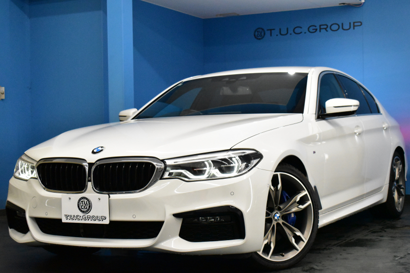 BMW 5シリーズ 530i Mｽﾎﾟｰﾂ 型式変更後ﾓﾃﾞﾙ「JR20」高出力ﾓﾃﾞﾙ ﾊｲﾗｲﾝP 全席ﾋｰﾀｰ付黒革 M550i用20AW 追従ACC HUD ｻﾃﾝｱﾙﾐﾓｰﾙ ｱﾀﾞﾌﾟﾃｨﾌﾞLEDﾗｲﾄ Mｽﾎﾟｰﾂﾌﾞﾚｰｷ ﾀｯﾁﾊﾟﾈﾙHDDﾅﾋﾞ 全周囲ｶﾒﾗ3Dﾋﾞｭｰ Pｱｼｽﾄ 電動ﾄﾗﾝｸ 2年保証