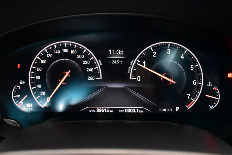 BMW 5シリーズ 530i Mｽﾎﾟｰﾂ 型式変更後ﾓﾃﾞﾙ「JR20」高出力ﾓﾃﾞﾙ ﾊｲﾗｲﾝP 全席ﾋｰﾀｰ付黒革 M550i用20AW 追従ACC HUD ｻﾃﾝｱﾙﾐﾓｰﾙ ｱﾀﾞﾌﾟﾃｨﾌﾞLEDﾗｲﾄ Mｽﾎﾟｰﾂﾌﾞﾚｰｷ ﾀｯﾁﾊﾟﾈﾙHDDﾅﾋﾞ 全周囲ｶﾒﾗ3Dﾋﾞｭｰ Pｱｼｽﾄ 電動ﾄﾗﾝｸ 2年保証