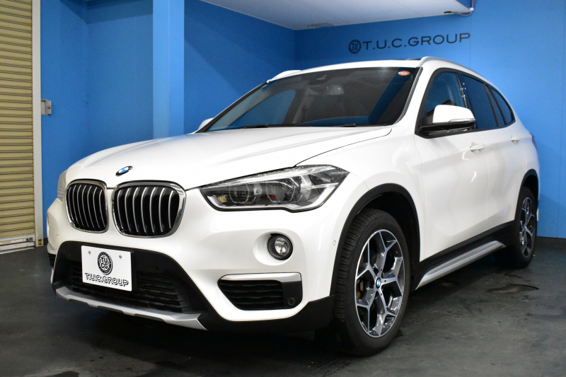 BMW X1 Xﾄﾞﾗｲﾌﾞ18d xﾗｲﾝ 中期ﾓﾃﾞﾙ 4WD 有償ｶﾗｰ｢ﾐﾈﾗﾙﾎﾜｲﾄ･ﾊﾟｰﾙ｣ ﾋｰﾀｰ付茶革 ﾊﾟﾉﾗﾏｻﾝR ｺﾝﾌｫｰﾄ&ﾊｲﾗｲﾝP 追従ACC HUD 18AW NEWﾃﾞｻﾞｲﾝﾒｰﾀｰ LEDﾍｯﾄﾞﾗｲﾄ ﾀｯﾁﾊﾟﾈﾙHDDﾅﾋﾞBｶﾒﾗ 前後PDC  衝突軽減B 電動Rｹﾞｰﾄ ｽﾏｰﾄｷｰ 2年保証