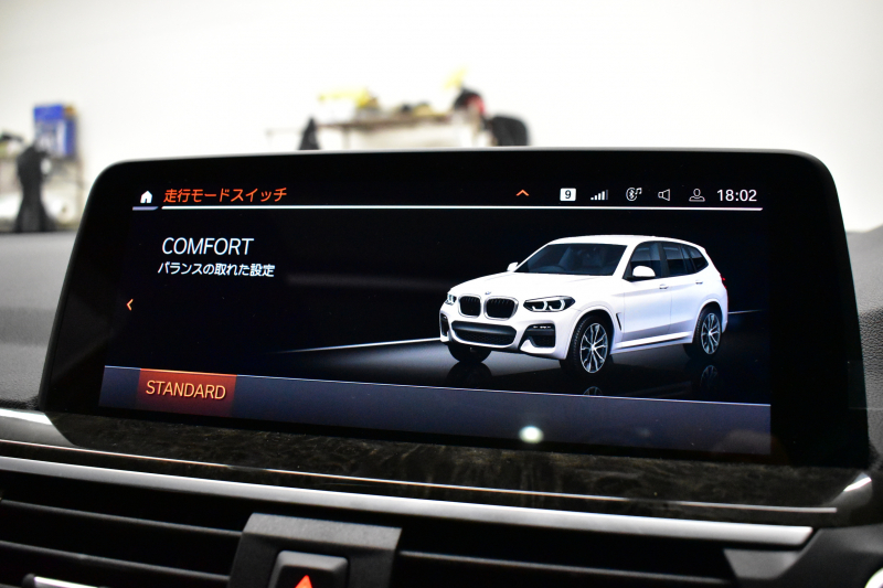 BMW X3 Xﾄﾞﾗｲﾌﾞ20d Mｽﾎﾟｰﾂ ｾﾚｸﾄ&ﾊｲﾗｲﾝP ﾊﾟﾉﾗﾏｻﾝR 型式変更後ﾓﾃﾞﾙ（UZ20） ﾗｲﾌﾞｺｯｸﾋﾟｯﾄ  20AW 前席ﾍﾞﾝﾁﾚｰｼｮﾝ LEDﾍｯﾄﾞﾗｲﾄ 追従ACC HUD 全席ﾋｰﾀｰ付黒革 ﾊｰﾏﾝｶｰﾄﾞﾝ ﾀｯﾁﾊﾟﾈﾙﾅﾋﾞﾌﾙｾｸﾞ全周囲ｶﾒﾗ3Dﾋﾞｭｰ ﾜｲﾔﾚｽ充電 1ｵｰﾅｰ  2年保証