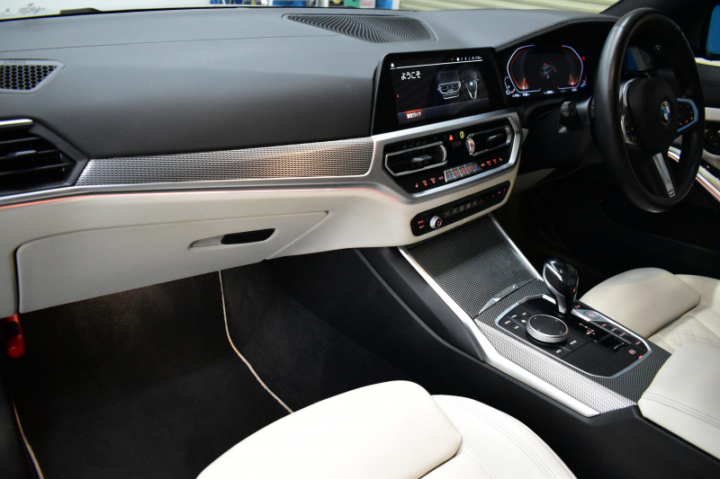 BMW 3シリーズ 320d Xﾄﾞﾗｲﾌﾞ ﾂｰﾘﾝｸﾞ Mｽﾎﾟｰﾂ 4WD individualｶﾗｰ｢ﾄﾞﾗﾊﾞｲﾄｸﾞﾚｰ｣ ｲﾉﾍﾞｰｼｮﾝ&ｻｳﾝﾄﾞ&ｺﾝﾌｫｰﾄP ﾋｰﾀｰ付ﾒﾘﾉ白革 ﾚｰｻﾞｰLED 19AW ACC HUD ﾊｰﾏﾝｶｰﾄﾞﾝ ﾌﾙｾｸﾞ ｼﾞｪｽﾁｬｰC付ﾀｯﾁﾊﾟﾈﾙﾅﾋﾞ全周囲ｶﾒﾗ 2年保証