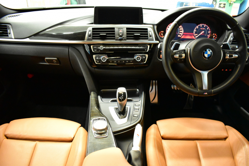 BMW 4シリーズ 420iｸﾞﾗﾝｸｰﾍﾟ Mｽﾎﾟｰﾂ LCI後期 ﾋｰﾀｰ付茶革 追従ACC 液晶ﾒｰﾀｰ ﾍｷｻｺﾞﾅﾙLEDﾍｯﾄﾞﾗｲﾄ&ﾃｰﾙ ﾌﾞﾗｯｸｷﾄﾞﾆｰｸﾞﾘﾙ 車線変更&逸脱&歩行者警告 衝突軽減B ﾀｯﾁﾊﾟﾈﾙ付iﾄﾞﾗｲﾌﾞHDDﾅﾋﾞBｶﾒﾗ 電動ﾘｱｹﾞｰﾄ 18AW 2年保証