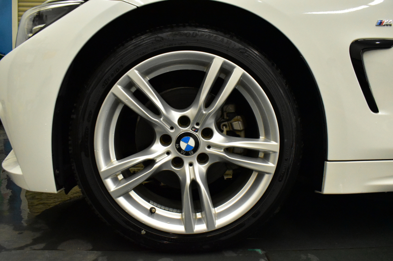 BMW 4シリーズ 420iｸﾞﾗﾝｸｰﾍﾟ Mｽﾎﾟｰﾂ LCI後期 ﾋｰﾀｰ付茶革 追従ACC 液晶ﾒｰﾀｰ ﾍｷｻｺﾞﾅﾙLEDﾍｯﾄﾞﾗｲﾄ&ﾃｰﾙ ﾌﾞﾗｯｸｷﾄﾞﾆｰｸﾞﾘﾙ 車線変更&逸脱&歩行者警告 衝突軽減B ﾀｯﾁﾊﾟﾈﾙ付iﾄﾞﾗｲﾌﾞHDDﾅﾋﾞBｶﾒﾗ 電動ﾘｱｹﾞｰﾄ 18AW 2年保証