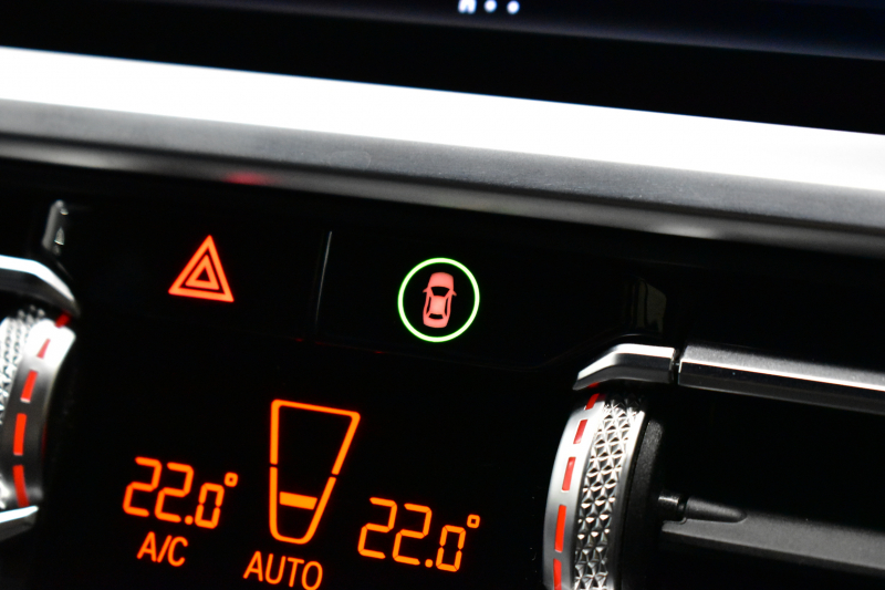 BMW 3シリーズ M340i Xﾄﾞﾗｲﾌﾞ ﾋｰﾀｰ付黒革Mｽﾎﾟｰﾂｼｰﾄ ﾚｰｻﾞｰLED ｼﾞｪｽﾁｬｰC付ﾀｯﾁﾊﾟﾈﾙﾅﾋﾞ 全周囲ｶﾒﾗ ﾌﾙｾｸﾞ ﾊｰﾏﾝｶｰﾄﾞﾝ 電動ﾄﾗﾝｸ 可変Mｻｽ Mｽﾎﾟｰﾂﾌﾞﾚｰｷ&ﾃﾞﾌ 19AW ACC HUD 2年保証