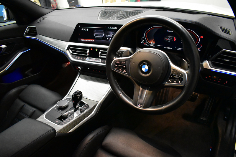 BMW 3シリーズ M340i Xﾄﾞﾗｲﾌﾞ ﾋｰﾀｰ付黒革Mｽﾎﾟｰﾂｼｰﾄ ﾚｰｻﾞｰLED ｼﾞｪｽﾁｬｰC付ﾀｯﾁﾊﾟﾈﾙﾅﾋﾞ 全周囲ｶﾒﾗ ﾌﾙｾｸﾞ ﾊｰﾏﾝｶｰﾄﾞﾝ 電動ﾄﾗﾝｸ 可変Mｻｽ Mｽﾎﾟｰﾂﾌﾞﾚｰｷ&ﾃﾞﾌ 19AW ACC HUD 2年保証