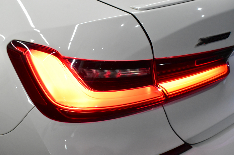 BMW 3シリーズ M340i Xﾄﾞﾗｲﾌﾞ ﾋｰﾀｰ付黒革Mｽﾎﾟｰﾂｼｰﾄ ﾚｰｻﾞｰLED ｼﾞｪｽﾁｬｰC付ﾀｯﾁﾊﾟﾈﾙﾅﾋﾞ 全周囲ｶﾒﾗ ﾌﾙｾｸﾞ ﾊｰﾏﾝｶｰﾄﾞﾝ 電動ﾄﾗﾝｸ 可変Mｻｽ Mｽﾎﾟｰﾂﾌﾞﾚｰｷ&ﾃﾞﾌ 19AW ACC HUD 2年保証