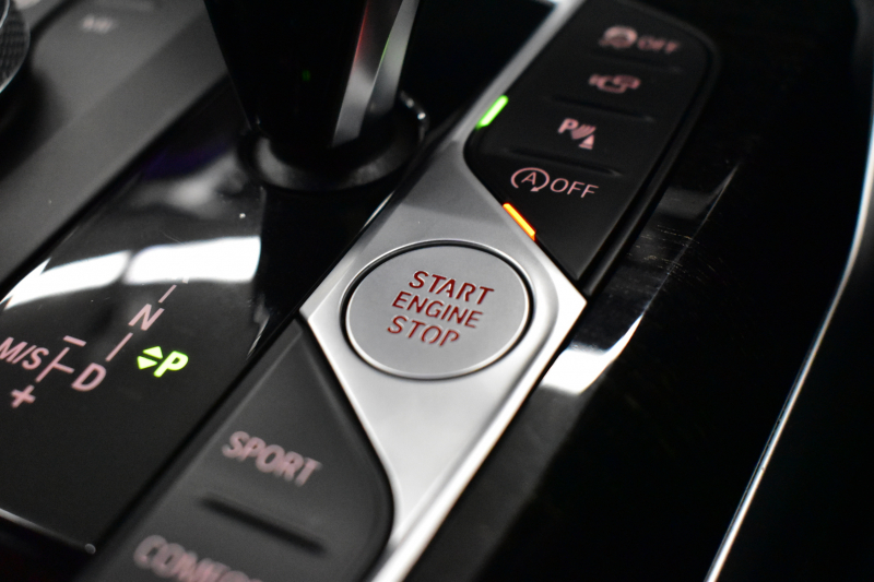 BMW 4シリーズ 420iｸｰﾍﾟ Mｽﾎﾟｰﾂ  1ｵｰﾅｰ ｲﾉﾍﾞｰｼｮﾝ&ﾌｧｽﾄﾄﾗｯｸ&ｺﾝﾌｫｰﾄP ﾋｰﾀｰ付ｺﾆｬｯｸMｽﾎﾟｰﾂｼｰﾄ ﾚｰｻﾞｰLED HUD Pｱｼｽﾄﾌﾟﾗｽ 全周囲ｶﾒﾗ 追従ACC LCW 19AW 可変Mｻｽ Mｽﾎﾟｰﾂﾌﾞﾚｰｷ ﾗｲﾌﾞｺｯｸﾋﾟｯﾄ ﾀｯﾁﾊﾟﾈﾙﾅﾋﾞ Apple Car Play 電動ﾄﾗﾝｸ 2年保証