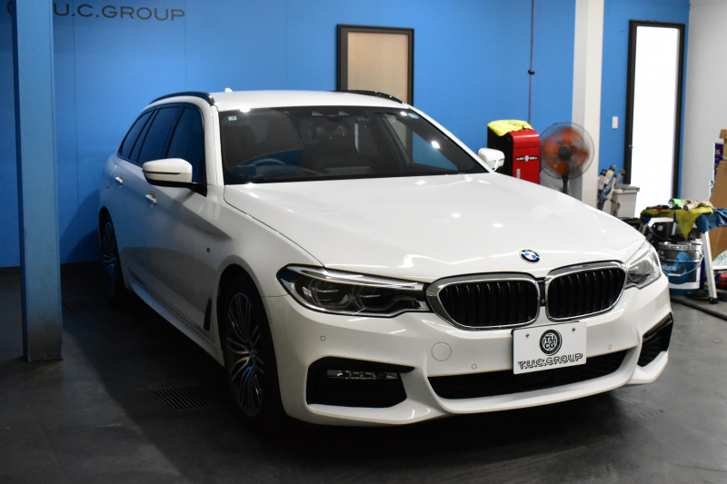 BMW 5シリーズ 540i XﾄﾞﾗｲﾌﾞﾂｰﾘﾝｸﾞMｽﾎﾟｰﾂ 4WD 1ｵｰﾅｰ ﾃﾞﾋﾞｭｰ&ﾊｲﾗｲﾝP 全席ﾋｰﾀｰ付ﾌﾞﾗｯｸﾚｻﾞｰ ｿﾌﾄｸﾛｰｽﾞﾄﾞｱ HUD Mｽﾎﾟｰﾂﾌﾞﾚｰｷ 可変ｻｽ LEDﾍｯﾄﾞﾗｲﾄ ｼﾞｪｽﾁｬｰC付ﾀｯﾁﾊﾟﾈﾙﾅﾋﾞ 液晶ﾒｰﾀｰ ACC LCW 全周囲ｶﾒﾗ ﾌﾙｾｸﾞ 2年保証