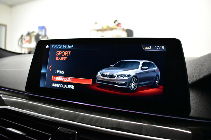 BMW 5シリーズ 540i XﾄﾞﾗｲﾌﾞﾂｰﾘﾝｸﾞMｽﾎﾟｰﾂ 4WD 1ｵｰﾅｰ ﾃﾞﾋﾞｭｰ&ﾊｲﾗｲﾝP 全席ﾋｰﾀｰ付ﾌﾞﾗｯｸﾚｻﾞｰ ｿﾌﾄｸﾛｰｽﾞﾄﾞｱ HUD Mｽﾎﾟｰﾂﾌﾞﾚｰｷ 可変ｻｽ LEDﾍｯﾄﾞﾗｲﾄ ｼﾞｪｽﾁｬｰC付ﾀｯﾁﾊﾟﾈﾙﾅﾋﾞ 液晶ﾒｰﾀｰ ACC LCW 全周囲ｶﾒﾗ ﾌﾙｾｸﾞ 2年保証