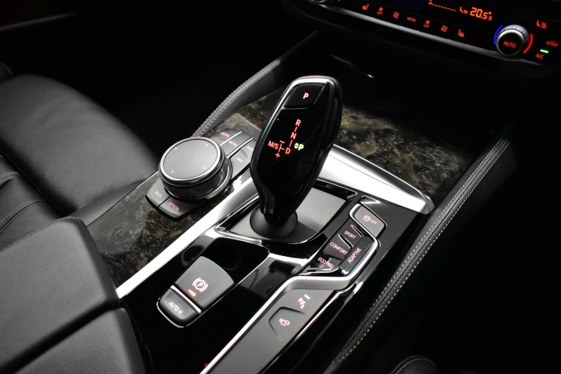 BMW 5シリーズ 540i XﾄﾞﾗｲﾌﾞﾂｰﾘﾝｸﾞMｽﾎﾟｰﾂ 4WD 1ｵｰﾅｰ ﾃﾞﾋﾞｭｰ&ﾊｲﾗｲﾝP 全席ﾋｰﾀｰ付ﾌﾞﾗｯｸﾚｻﾞｰ ｿﾌﾄｸﾛｰｽﾞﾄﾞｱ HUD Mｽﾎﾟｰﾂﾌﾞﾚｰｷ 可変ｻｽ LEDﾍｯﾄﾞﾗｲﾄ ｼﾞｪｽﾁｬｰC付ﾀｯﾁﾊﾟﾈﾙﾅﾋﾞ 液晶ﾒｰﾀｰ ACC LCW 全周囲ｶﾒﾗ ﾌﾙｾｸﾞ 2年保証