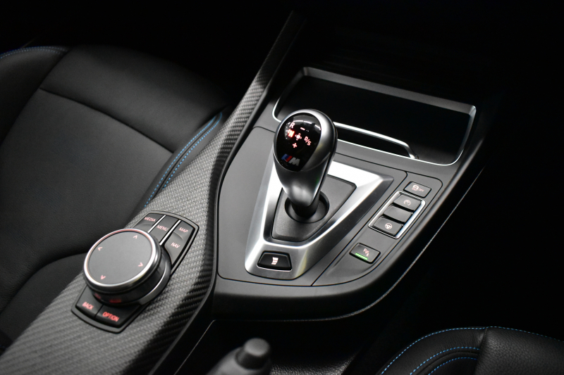 BMW Mシリーズ M2 ｺﾝﾍﾟﾃｨｼｮﾝ MDCT 7速DCT LCI後期  ﾊｰﾏﾝｶｰﾄﾞﾝ 専用410馬力ｴﾝｼﾞﾝ LEDﾍｯﾄﾞﾗｲﾄ&ﾃｰﾙ ﾋｰﾀｰ付黒革 AKRAPOVICﾏﾌﾗｰ ｶｰﾎﾞﾝﾌﾛﾝﾄｽﾎﾟｲﾗｰ ｶｰﾎﾞﾝﾘﾔﾃﾞｨﾌｭｰｻﾞｰ ﾀｯﾁﾊﾟﾈﾙHDDﾅﾋﾞBｶﾒﾗ 19AW 衝突軽減ﾌﾞﾚｰｷ 車線逸脱＆歩行者警告 2年保証