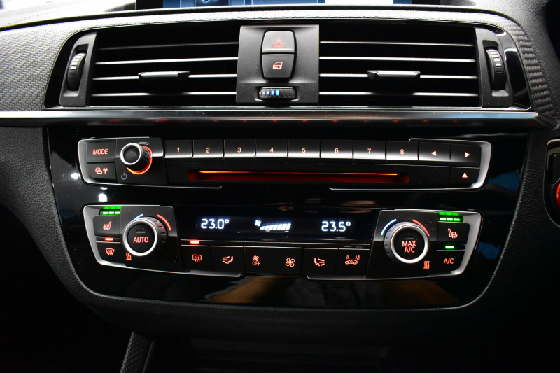 BMW Mシリーズ M2 ｺﾝﾍﾟﾃｨｼｮﾝ MDCT 7速DCT LCI後期  ﾊｰﾏﾝｶｰﾄﾞﾝ 専用410馬力ｴﾝｼﾞﾝ LEDﾍｯﾄﾞﾗｲﾄ&ﾃｰﾙ ﾋｰﾀｰ付黒革 AKRAPOVICﾏﾌﾗｰ ｶｰﾎﾞﾝﾌﾛﾝﾄｽﾎﾟｲﾗｰ ｶｰﾎﾞﾝﾘﾔﾃﾞｨﾌｭｰｻﾞｰ ﾀｯﾁﾊﾟﾈﾙHDDﾅﾋﾞBｶﾒﾗ 19AW 衝突軽減ﾌﾞﾚｰｷ 車線逸脱＆歩行者警告 2年保証