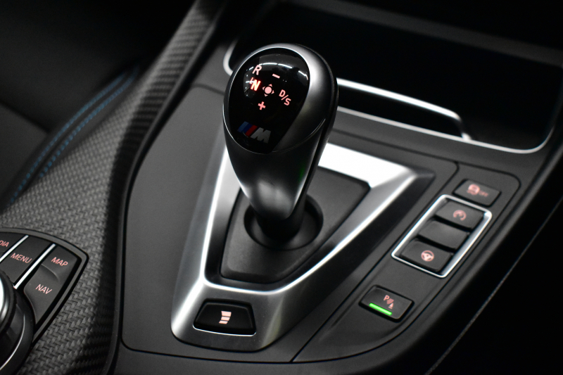 BMW Mシリーズ M2 ｺﾝﾍﾟﾃｨｼｮﾝ MDCT 7速DCT LCI後期  ﾊｰﾏﾝｶｰﾄﾞﾝ 専用410馬力ｴﾝｼﾞﾝ LEDﾍｯﾄﾞﾗｲﾄ&ﾃｰﾙ ﾋｰﾀｰ付黒革 AKRAPOVICﾏﾌﾗｰ ｶｰﾎﾞﾝﾌﾛﾝﾄｽﾎﾟｲﾗｰ ｶｰﾎﾞﾝﾘﾔﾃﾞｨﾌｭｰｻﾞｰ ﾀｯﾁﾊﾟﾈﾙHDDﾅﾋﾞBｶﾒﾗ 19AW 衝突軽減ﾌﾞﾚｰｷ 車線逸脱＆歩行者警告 2年保証