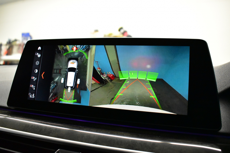 BMW 5シリーズ 530iﾂｰﾘﾝｸﾞ Mｽﾎﾟｰﾂ 型式変更後(JT20) ｾﾚｸﾄP 全面液晶ﾒｰﾀｰ ﾊﾟﾉﾗﾏｻﾝﾙｰﾌ ﾊｰﾏﾝｶｰﾄﾞﾝ LEDﾍｯﾄﾞﾗｲﾄ 全席ﾋｰﾀｰ付黒革 追従ACC HUD ﾀｯﾁﾊﾟﾈﾙHDDﾅﾋﾞ 全周囲ｶﾒﾗ3Dﾋﾞｭｰ Pｱｼｽﾄ 車線変更&逸脱&歩行者警告 衝突軽減B 19AW 電動Rｹﾞｰﾄ 社外ﾜｲﾔﾚｽ充電 2年保証