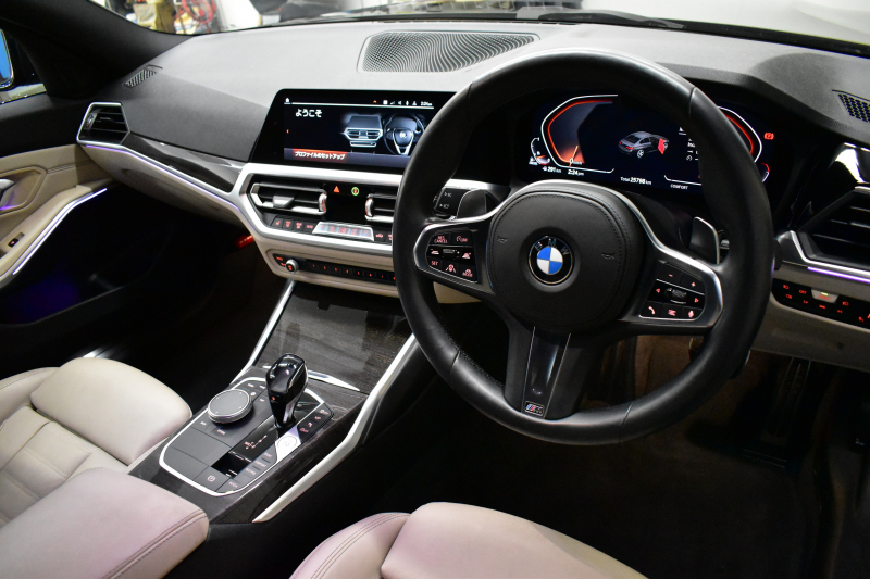 BMW 3シリーズ 320d Xﾄﾞﾗｲﾌﾞ ｼﾄﾘﾝﾌﾞﾗｯｸED 4WD 首都圏限定88台 ﾊｲﾗｲﾝ&ｺﾝﾌｫｰﾄP ﾊﾟｰｷﾝｸﾞｱｼｽﾄﾌﾟﾗｽ ﾋｰﾀｰ付ｳﾞｧｰﾈｽｶｵｲｽﾀｰﾚｻﾞｰ 19AW 全周囲ｶﾒﾗ 追従ACC ﾗｲﾌﾞｺｯｸﾋﾟｯﾄ ﾀｯﾁﾊﾟﾈﾙHDDﾅﾋﾞ ｱｯﾌﾟﾙｶｰﾌﾟﾚｲ ﾜｲﾔﾚｽ充電 電動ﾄﾗﾝｸ 2年保証