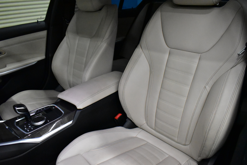 BMW 3シリーズ 320d Xﾄﾞﾗｲﾌﾞ ｼﾄﾘﾝﾌﾞﾗｯｸED 4WD 首都圏限定88台 ﾊｲﾗｲﾝ&ｺﾝﾌｫｰﾄP ﾊﾟｰｷﾝｸﾞｱｼｽﾄﾌﾟﾗｽ ﾋｰﾀｰ付ｳﾞｧｰﾈｽｶｵｲｽﾀｰﾚｻﾞｰ 19AW 全周囲ｶﾒﾗ 追従ACC ﾗｲﾌﾞｺｯｸﾋﾟｯﾄ ﾀｯﾁﾊﾟﾈﾙHDDﾅﾋﾞ ｱｯﾌﾟﾙｶｰﾌﾟﾚｲ ﾜｲﾔﾚｽ充電 電動ﾄﾗﾝｸ 2年保証
