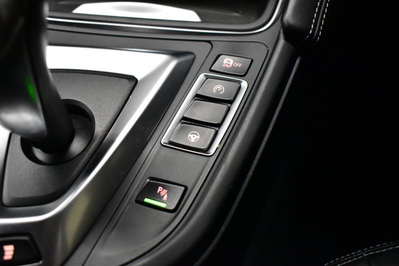 BMW Mシリーズ M3ｾﾀﾞﾝ MDCT LCI後期 KW車高調(Ver3) ﾍｷｻｺﾞﾅﾙLEDﾍｯﾄﾞﾗｲﾄ ﾋｰﾀｰ付黒革 ｶｰﾎﾞﾝﾙｰﾌ&ｲﾝﾃﾘｱ&Fﾘｯﾌﾟ ﾀｯﾁﾊﾟﾈﾙﾅﾋﾞﾊｰﾏﾝｶｰﾄﾞﾝ  ﾌﾙｾｸﾞBｶﾒﾗ前後PDC HUD 7速DCT ｵﾌﾟｼｮﾝ19AW 衝突軽減ﾌﾞﾚｰｷ 車線変更&車線逸脱&歩行者警告 2年保証