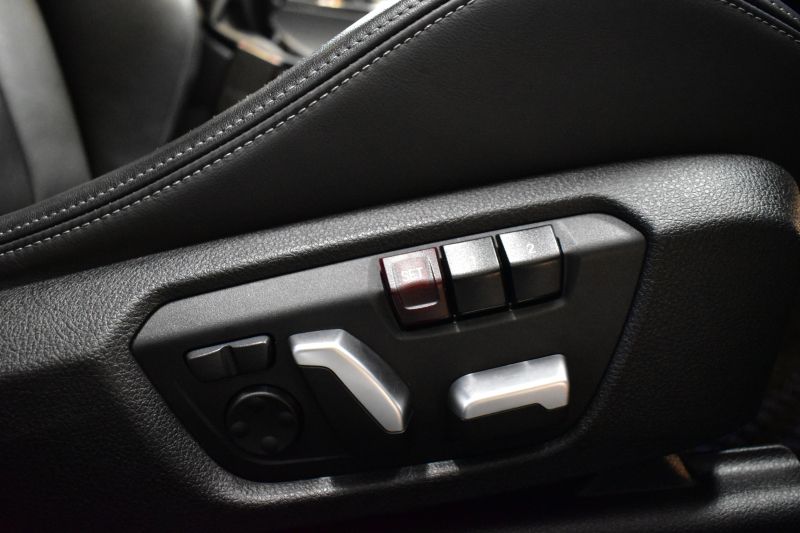 BMW Mシリーズ M3ｾﾀﾞﾝ MDCT LCI後期 KW車高調(Ver3) ﾍｷｻｺﾞﾅﾙLEDﾍｯﾄﾞﾗｲﾄ ﾋｰﾀｰ付黒革 ｶｰﾎﾞﾝﾙｰﾌ&ｲﾝﾃﾘｱ&Fﾘｯﾌﾟ ﾀｯﾁﾊﾟﾈﾙﾅﾋﾞﾊｰﾏﾝｶｰﾄﾞﾝ  ﾌﾙｾｸﾞBｶﾒﾗ前後PDC HUD 7速DCT ｵﾌﾟｼｮﾝ19AW 衝突軽減ﾌﾞﾚｰｷ 車線変更&車線逸脱&歩行者警告 2年保証