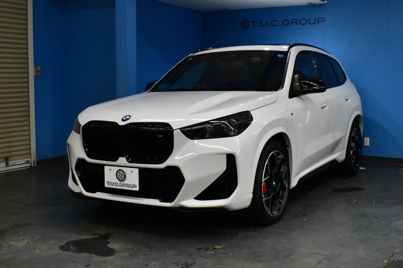 BMW X1 M35i Xﾄﾞﾗｲﾌﾞ 新車保証R10年10月30日迄 7速DCT 4WD 1ｵｰﾅｰ ﾊﾟﾉﾗﾏｻﾝR ﾋｰﾀｰ付電動赤黒ｳﾞｪｶﾞﾝｻﾞｱｸﾃｨﾌﾞｼｰﾄ 20AW Mｽﾎﾟｰﾂﾌﾞﾚｰｷ(ﾚｯﾄﾞ) ｶｰﾌﾞﾄﾞﾃﾞｨｽﾌﾟﾚｲ ﾗｲﾌﾞｺｯｸﾋﾟｯﾄ ﾊｰﾏﾝｶｰﾄﾞﾝ ｽﾃｱﾘﾝｸﾞﾋｰﾀｰ ACC HUD 可変Mｻｽ 2年保証