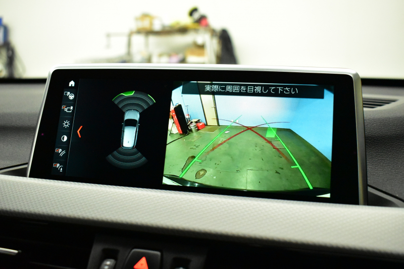 BMW X1 Xdrive25i  Mｽﾎﾟｰﾂ 中期 4WD 高出力 希少ｶﾞｿﾘﾝｴﾝｼﾞﾝ  ｺﾝﾌｫｰﾄP 追従ACC ﾋｰﾀｰ付電動ﾌﾞﾗｯｸﾚｻﾞｰ LEDﾍｯﾄﾞﾗｲﾄ ﾀｯﾁﾊﾟﾈﾙHDDﾅﾋﾞBｶﾒﾗ Pｱｼｽﾄ 衝突軽減B 車線逸脱&歩行者警告 電動Rｹﾞｰﾄ 18AW 2年保証