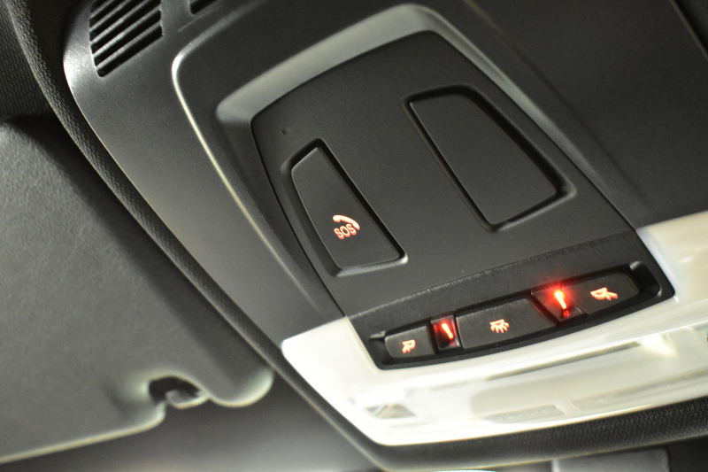 BMW X1 Xdrive25i  Mｽﾎﾟｰﾂ 中期 4WD 高出力 希少ｶﾞｿﾘﾝｴﾝｼﾞﾝ  ｺﾝﾌｫｰﾄP 追従ACC ﾋｰﾀｰ付電動ﾌﾞﾗｯｸﾚｻﾞｰ LEDﾍｯﾄﾞﾗｲﾄ ﾀｯﾁﾊﾟﾈﾙHDDﾅﾋﾞBｶﾒﾗ Pｱｼｽﾄ 衝突軽減B 車線逸脱&歩行者警告 電動Rｹﾞｰﾄ 18AW 2年保証