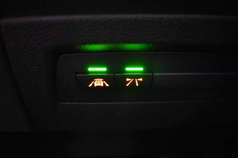 BMW 1シリーズ M140i LCI後期 直6ﾀｰﾎﾞ 340馬力 LEDﾍｯﾄﾞﾗｲﾄ&ﾃｰﾙ ﾋｰﾀｰ付赤革 ｱﾀﾞﾌﾟﾃｨﾌﾞMｻｽ 大型ﾌﾞﾚｰｷｼｽﾃﾑ 車線逸脱&歩行者警告 衝突軽減ﾌﾞﾚｰｷ 横ﾒﾆｭｰﾀｯﾁﾊﾟｯﾄﾞiﾄﾞﾗｲﾌﾞBｶﾒﾗ Pｱｼｽﾄ ｸﾙｺﾝ ﾊﾟﾄﾞﾙｼﾌﾄ ｽﾏｰﾄｷｰ 2年保証