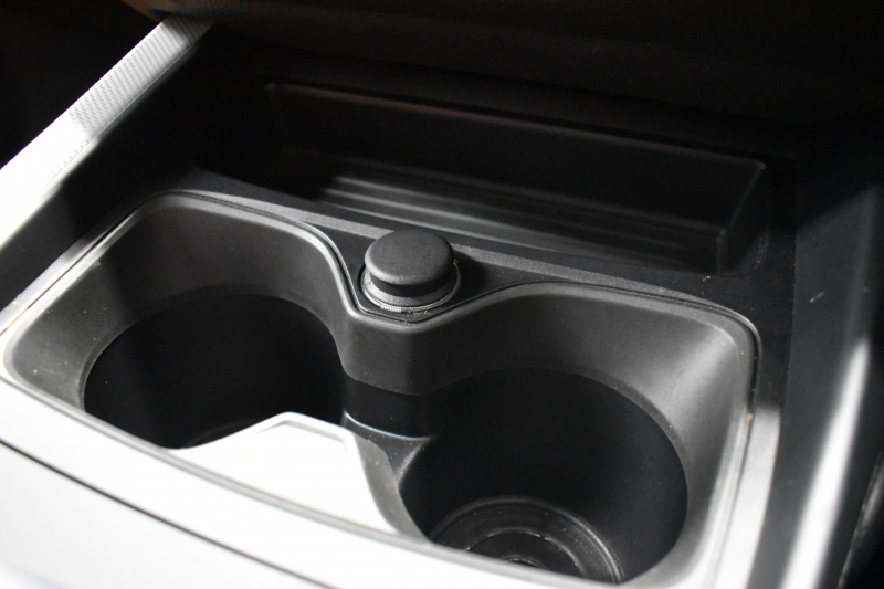 BMW 1シリーズ M140i LCI後期 直6ﾀｰﾎﾞ 340馬力 LEDﾍｯﾄﾞﾗｲﾄ&ﾃｰﾙ ﾋｰﾀｰ付赤革 ｱﾀﾞﾌﾟﾃｨﾌﾞMｻｽ 大型ﾌﾞﾚｰｷｼｽﾃﾑ 車線逸脱&歩行者警告 衝突軽減ﾌﾞﾚｰｷ 横ﾒﾆｭｰﾀｯﾁﾊﾟｯﾄﾞiﾄﾞﾗｲﾌﾞBｶﾒﾗ Pｱｼｽﾄ ｸﾙｺﾝ ﾊﾟﾄﾞﾙｼﾌﾄ ｽﾏｰﾄｷｰ 2年保証