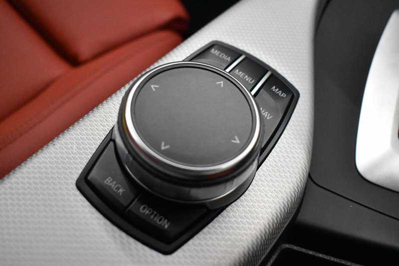 BMW 1シリーズ M140i LCI後期 直6ﾀｰﾎﾞ 340馬力 LEDﾍｯﾄﾞﾗｲﾄ&ﾃｰﾙ ﾋｰﾀｰ付赤革 ｱﾀﾞﾌﾟﾃｨﾌﾞMｻｽ 大型ﾌﾞﾚｰｷｼｽﾃﾑ 車線逸脱&歩行者警告 衝突軽減ﾌﾞﾚｰｷ 横ﾒﾆｭｰﾀｯﾁﾊﾟｯﾄﾞiﾄﾞﾗｲﾌﾞBｶﾒﾗ Pｱｼｽﾄ ｸﾙｺﾝ ﾊﾟﾄﾞﾙｼﾌﾄ ｽﾏｰﾄｷｰ 2年保証