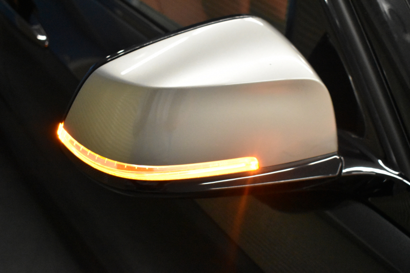 BMW 1シリーズ M140i LCI後期 直6ﾀｰﾎﾞ 340馬力 LEDﾍｯﾄﾞﾗｲﾄ&ﾃｰﾙ ﾋｰﾀｰ付赤革 ｱﾀﾞﾌﾟﾃｨﾌﾞMｻｽ 大型ﾌﾞﾚｰｷｼｽﾃﾑ 車線逸脱&歩行者警告 衝突軽減ﾌﾞﾚｰｷ 横ﾒﾆｭｰﾀｯﾁﾊﾟｯﾄﾞiﾄﾞﾗｲﾌﾞBｶﾒﾗ Pｱｼｽﾄ ｸﾙｺﾝ ﾊﾟﾄﾞﾙｼﾌﾄ ｽﾏｰﾄｷｰ 2年保証