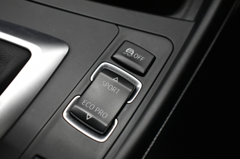 BMW 1シリーズ M140i LCI後期 直6ﾀｰﾎﾞ 340馬力 LEDﾍｯﾄﾞﾗｲﾄ&ﾃｰﾙ ﾋｰﾀｰ付赤革 ｱﾀﾞﾌﾟﾃｨﾌﾞMｻｽ 大型ﾌﾞﾚｰｷｼｽﾃﾑ 車線逸脱&歩行者警告 衝突軽減ﾌﾞﾚｰｷ 横ﾒﾆｭｰﾀｯﾁﾊﾟｯﾄﾞiﾄﾞﾗｲﾌﾞBｶﾒﾗ Pｱｼｽﾄ ｸﾙｺﾝ ﾊﾟﾄﾞﾙｼﾌﾄ ｽﾏｰﾄｷｰ 2年保証