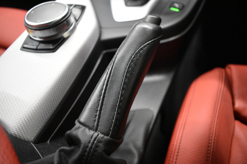 BMW 1シリーズ M140i LCI後期 直6ﾀｰﾎﾞ 340馬力 LEDﾍｯﾄﾞﾗｲﾄ&ﾃｰﾙ ﾋｰﾀｰ付赤革 ｱﾀﾞﾌﾟﾃｨﾌﾞMｻｽ 大型ﾌﾞﾚｰｷｼｽﾃﾑ 車線逸脱&歩行者警告 衝突軽減ﾌﾞﾚｰｷ 横ﾒﾆｭｰﾀｯﾁﾊﾟｯﾄﾞiﾄﾞﾗｲﾌﾞBｶﾒﾗ Pｱｼｽﾄ ｸﾙｺﾝ ﾊﾟﾄﾞﾙｼﾌﾄ ｽﾏｰﾄｷｰ 2年保証