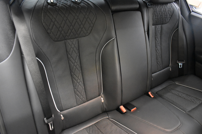 BMW 7シリーズ 740d XﾄﾞﾗｲﾌﾞMｽﾎﾟｰﾂ  4WD ｻﾝﾙｰﾌ ﾚｰｻﾞｰLED 3DﾃﾞｻﾞｲﾝFﾘｯﾌﾟｽﾎﾟｲﾗ ﾘﾓｰﾄP Fﾏｯｻｰｼﾞ&ﾍﾞﾝﾁﾚｰｼｮﾝ全席ﾋｰﾀｰ付黒革 ACC HUD ﾊｰﾏﾝｶｰﾄﾞﾝ ｼﾞｪｽﾁｬｰｺﾝﾄﾛｰﾙ ﾀｯﾁﾊﾟﾈﾙ対応HDDﾅﾋﾞ3Dﾋﾞｭｰ 車線変更&逸脱警告 液晶ﾒｰﾀｰ 電動ﾄﾗﾝｸ 2年保証