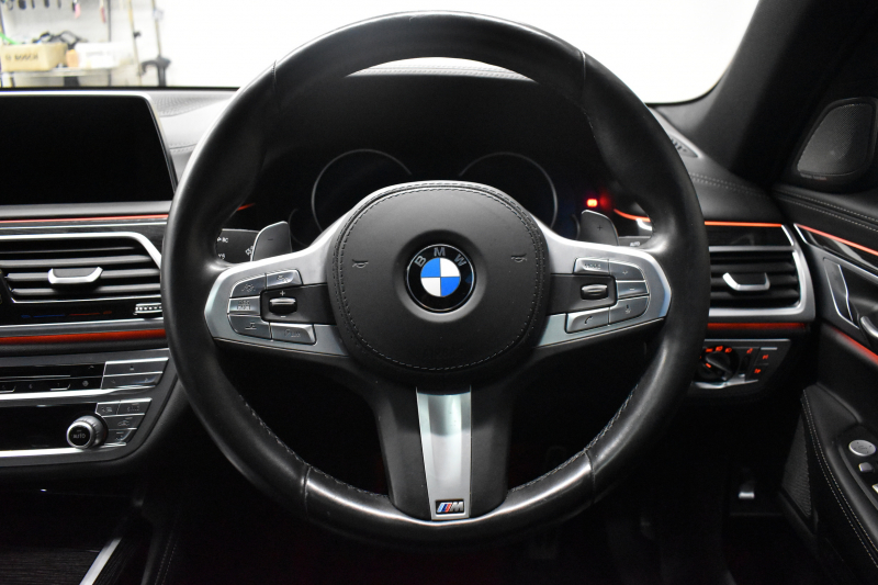 BMW 7シリーズ 740d XﾄﾞﾗｲﾌﾞMｽﾎﾟｰﾂ  4WD ｻﾝﾙｰﾌ ﾚｰｻﾞｰLED 3DﾃﾞｻﾞｲﾝFﾘｯﾌﾟｽﾎﾟｲﾗ ﾘﾓｰﾄP Fﾏｯｻｰｼﾞ&ﾍﾞﾝﾁﾚｰｼｮﾝ全席ﾋｰﾀｰ付黒革 ACC HUD ﾊｰﾏﾝｶｰﾄﾞﾝ ｼﾞｪｽﾁｬｰｺﾝﾄﾛｰﾙ ﾀｯﾁﾊﾟﾈﾙ対応HDDﾅﾋﾞ3Dﾋﾞｭｰ 車線変更&逸脱警告 液晶ﾒｰﾀｰ 電動ﾄﾗﾝｸ 2年保証