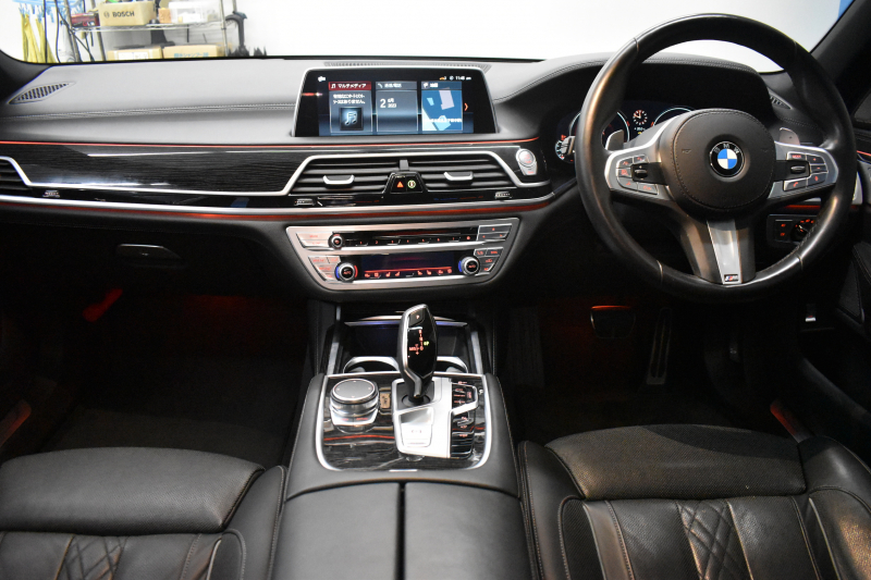 BMW 7シリーズ 740d XﾄﾞﾗｲﾌﾞMｽﾎﾟｰﾂ  4WD ｻﾝﾙｰﾌ ﾚｰｻﾞｰLED 3DﾃﾞｻﾞｲﾝFﾘｯﾌﾟｽﾎﾟｲﾗ ﾘﾓｰﾄP Fﾏｯｻｰｼﾞ&ﾍﾞﾝﾁﾚｰｼｮﾝ全席ﾋｰﾀｰ付黒革 ACC HUD ﾊｰﾏﾝｶｰﾄﾞﾝ ｼﾞｪｽﾁｬｰｺﾝﾄﾛｰﾙ ﾀｯﾁﾊﾟﾈﾙ対応HDDﾅﾋﾞ3Dﾋﾞｭｰ 車線変更&逸脱警告 液晶ﾒｰﾀｰ 電動ﾄﾗﾝｸ 2年保証