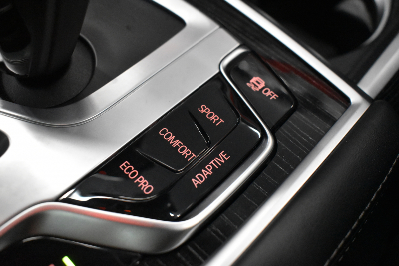 BMW 7シリーズ 740d XﾄﾞﾗｲﾌﾞMｽﾎﾟｰﾂ  4WD ｻﾝﾙｰﾌ ﾚｰｻﾞｰLED 3DﾃﾞｻﾞｲﾝFﾘｯﾌﾟｽﾎﾟｲﾗ ﾘﾓｰﾄP Fﾏｯｻｰｼﾞ&ﾍﾞﾝﾁﾚｰｼｮﾝ全席ﾋｰﾀｰ付黒革 ACC HUD ﾊｰﾏﾝｶｰﾄﾞﾝ ｼﾞｪｽﾁｬｰｺﾝﾄﾛｰﾙ ﾀｯﾁﾊﾟﾈﾙ対応HDDﾅﾋﾞ3Dﾋﾞｭｰ 車線変更&逸脱警告 液晶ﾒｰﾀｰ 電動ﾄﾗﾝｸ 2年保証