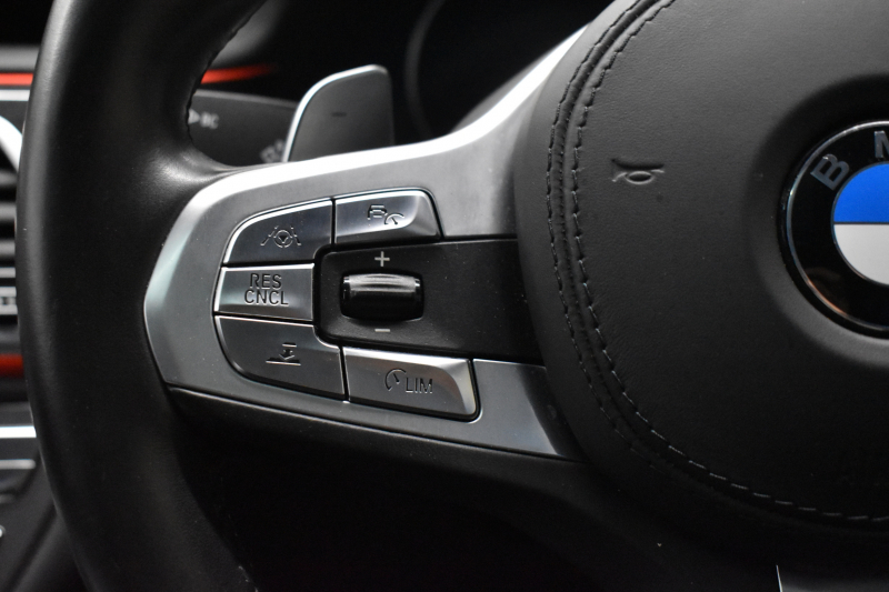 BMW 7シリーズ 740d XﾄﾞﾗｲﾌﾞMｽﾎﾟｰﾂ  4WD ｻﾝﾙｰﾌ ﾚｰｻﾞｰLED 3DﾃﾞｻﾞｲﾝFﾘｯﾌﾟｽﾎﾟｲﾗ ﾘﾓｰﾄP Fﾏｯｻｰｼﾞ&ﾍﾞﾝﾁﾚｰｼｮﾝ全席ﾋｰﾀｰ付黒革 ACC HUD ﾊｰﾏﾝｶｰﾄﾞﾝ ｼﾞｪｽﾁｬｰｺﾝﾄﾛｰﾙ ﾀｯﾁﾊﾟﾈﾙ対応HDDﾅﾋﾞ3Dﾋﾞｭｰ 車線変更&逸脱警告 液晶ﾒｰﾀｰ 電動ﾄﾗﾝｸ 2年保証