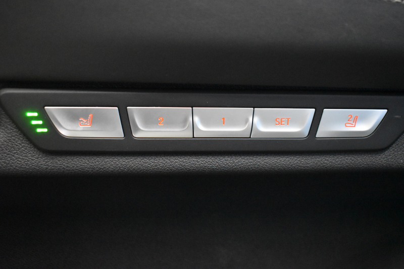 BMW 7シリーズ 750i Mｽﾎﾟｰﾂ V8 ｻﾝR Fﾏｯｻｰｼﾞ&ﾍﾞﾝﾁﾚｰｼｮﾝ 全席ﾋｰﾀｰ付黒革 ﾚｰｻﾞｰLED  液晶ｷｰ ﾘﾓｰﾄｺﾝﾄﾛｰﾙﾊﾟｰｷﾝｸﾞ 追従ACC HUD ﾊｰﾏﾝｶｰﾄﾞﾝ ｼﾞｪｽﾁｬｰｺﾝﾄﾛｰﾙ ﾀｯﾁﾊﾟﾈﾙ対応HDDﾅﾋﾞ3Dﾋﾞｭｰ Bｶﾒﾗ 車線変更&逸脱&歩行者警告 液晶ﾒｰﾀｰ 電動ﾄﾗﾝｸ 2年保証