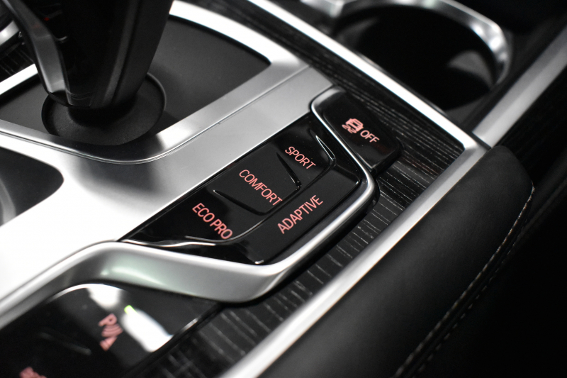 BMW 7シリーズ 750i Mｽﾎﾟｰﾂ V8 ｻﾝR Fﾏｯｻｰｼﾞ&ﾍﾞﾝﾁﾚｰｼｮﾝ 全席ﾋｰﾀｰ付黒革 ﾚｰｻﾞｰLED  液晶ｷｰ ﾘﾓｰﾄｺﾝﾄﾛｰﾙﾊﾟｰｷﾝｸﾞ 追従ACC HUD ﾊｰﾏﾝｶｰﾄﾞﾝ ｼﾞｪｽﾁｬｰｺﾝﾄﾛｰﾙ ﾀｯﾁﾊﾟﾈﾙ対応HDDﾅﾋﾞ3Dﾋﾞｭｰ Bｶﾒﾗ 車線変更&逸脱&歩行者警告 液晶ﾒｰﾀｰ 電動ﾄﾗﾝｸ 2年保証